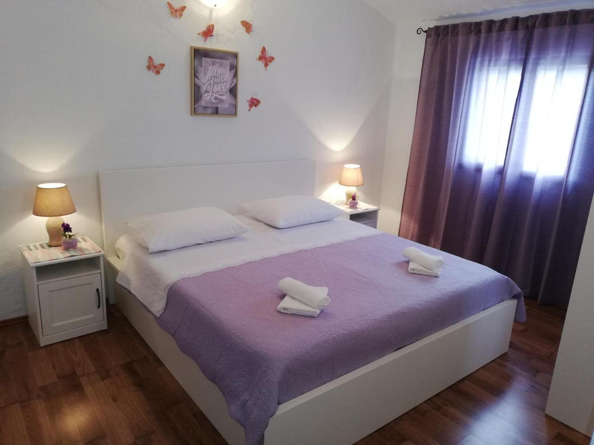 Apartment Pecarevic - A Holiday With A Stunning View Vis Extérieur photo