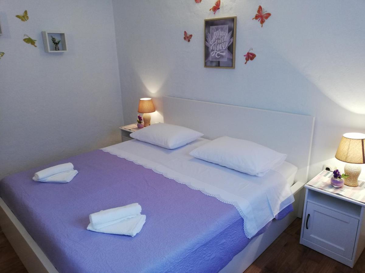 Apartment Pecarevic - A Holiday With A Stunning View Vis Extérieur photo
