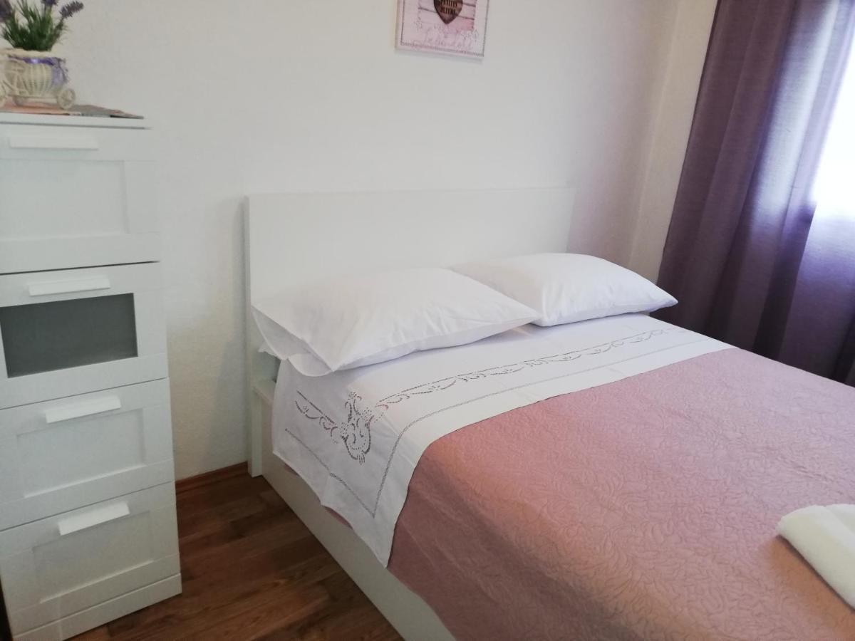 Apartment Pecarevic - A Holiday With A Stunning View Vis Extérieur photo
