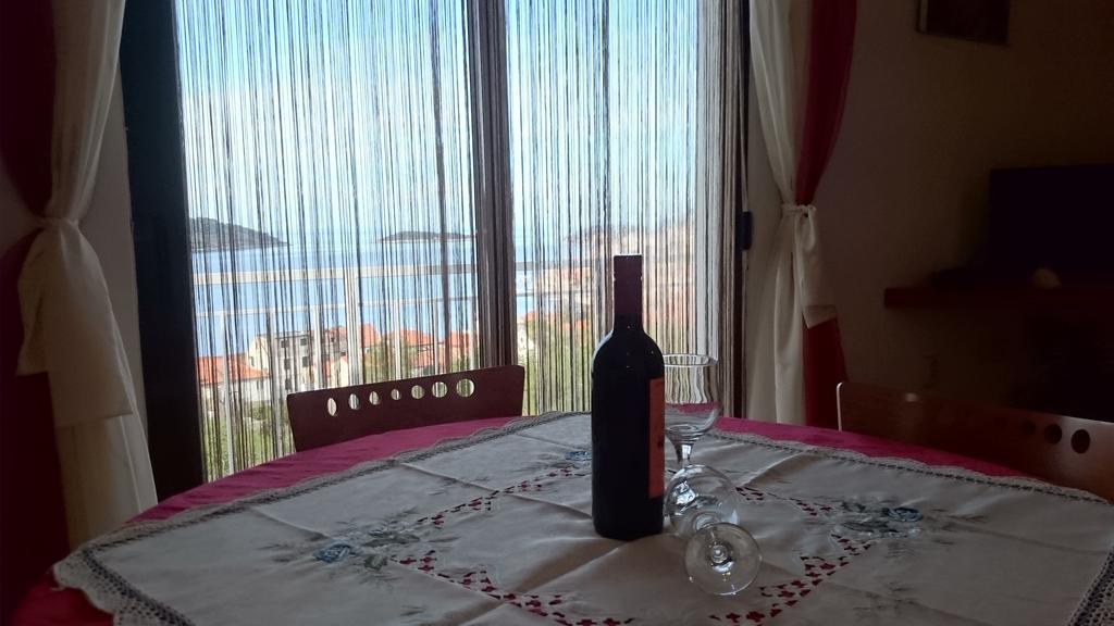 Apartment Pecarevic - A Holiday With A Stunning View Vis Extérieur photo