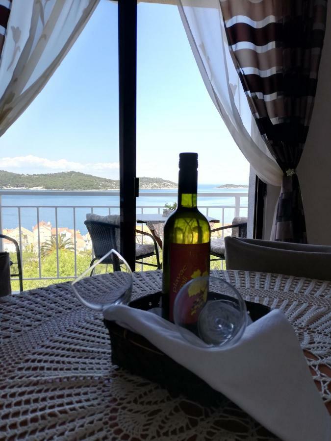 Apartment Pecarevic - A Holiday With A Stunning View Vis Extérieur photo